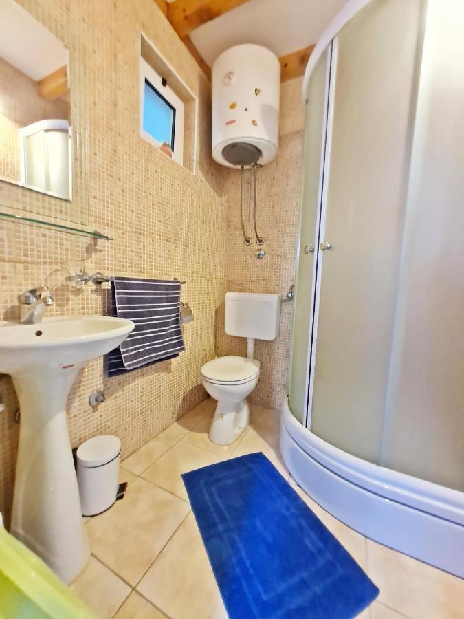 Apartment Ivana Borak Omiš Esterno foto