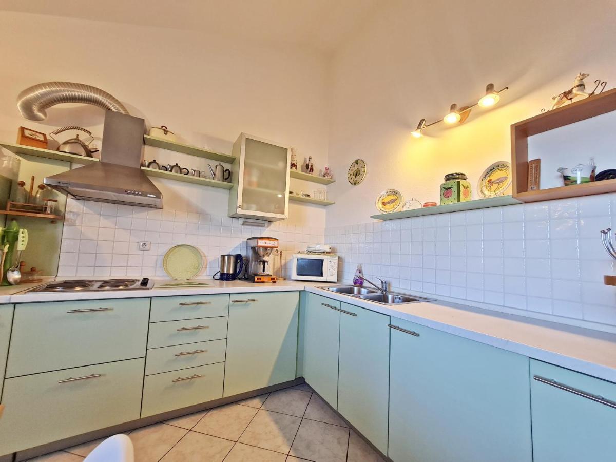 Apartment Ivana Borak Omiš Esterno foto