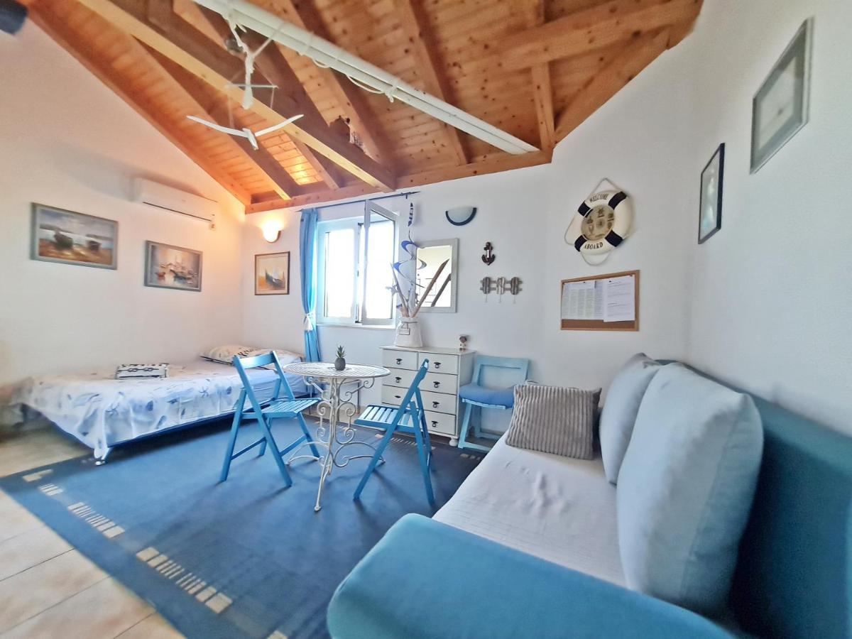 Apartment Ivana Borak Omiš Esterno foto