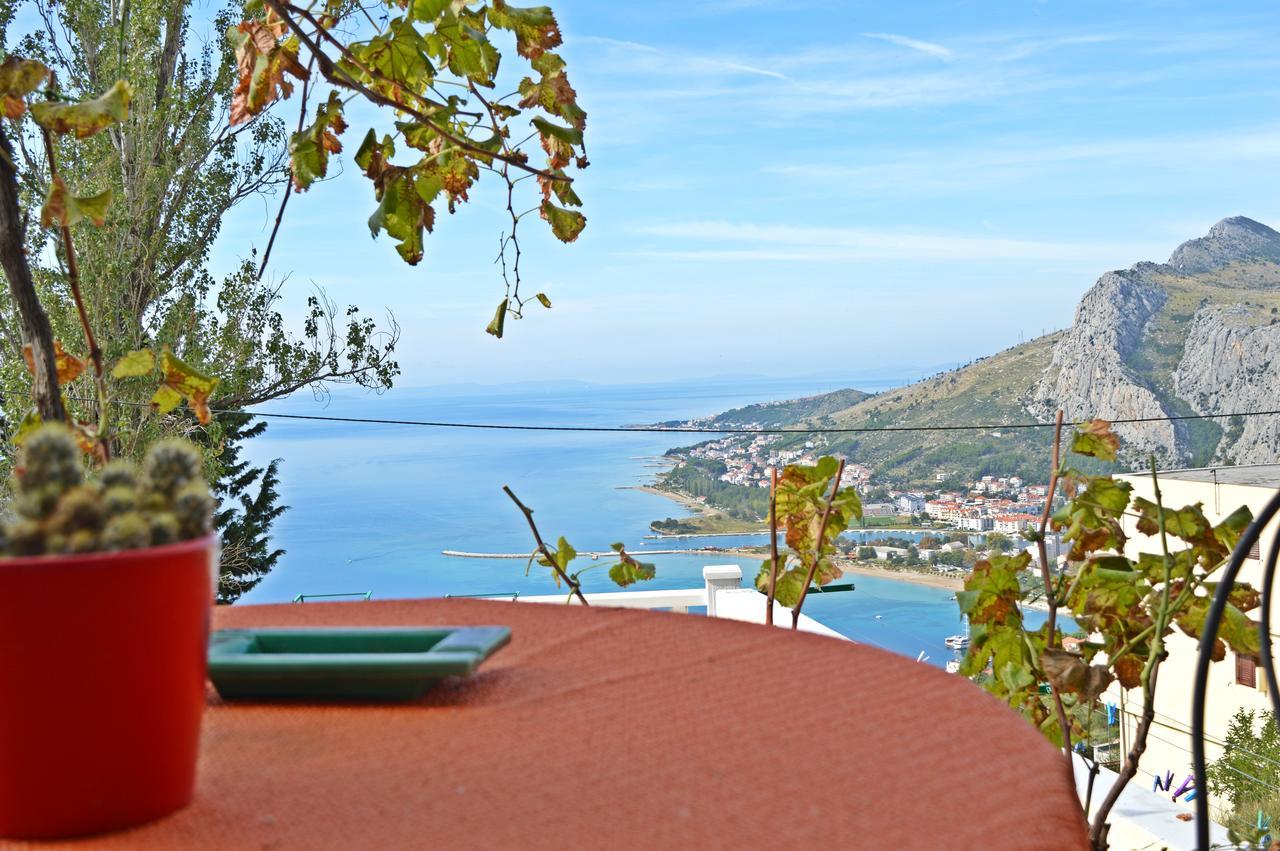 Apartment Ivana Borak Omiš Esterno foto